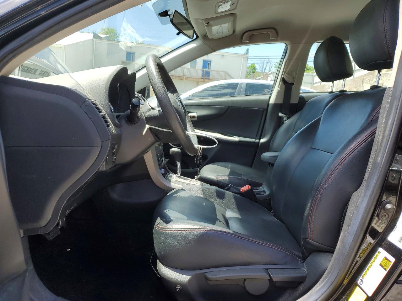 2012 TOYOTA COROLLA S photo 13