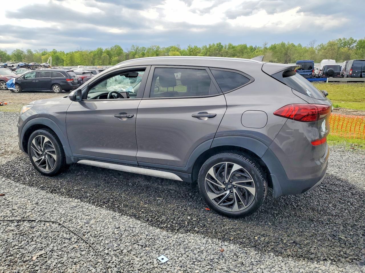 2020 HYUNDAI TUCSON SPORT photo 3