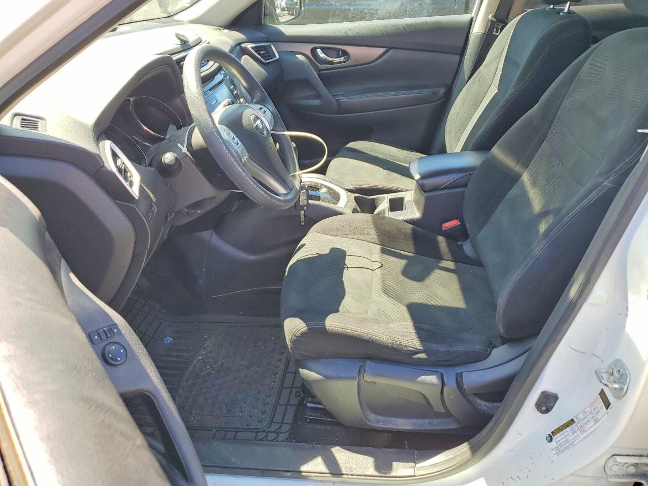 2016 NISSAN ROGUE S photo 13