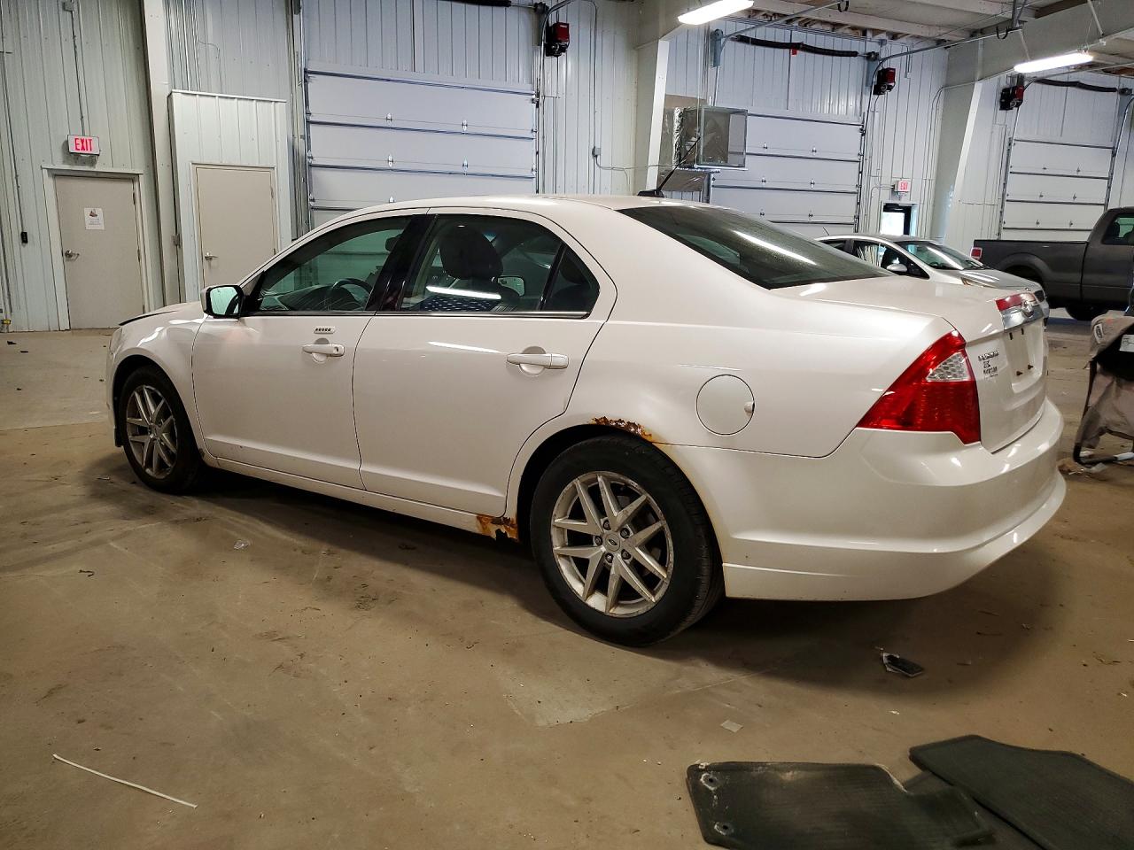 2010 FORD FUSION SEL photo 3