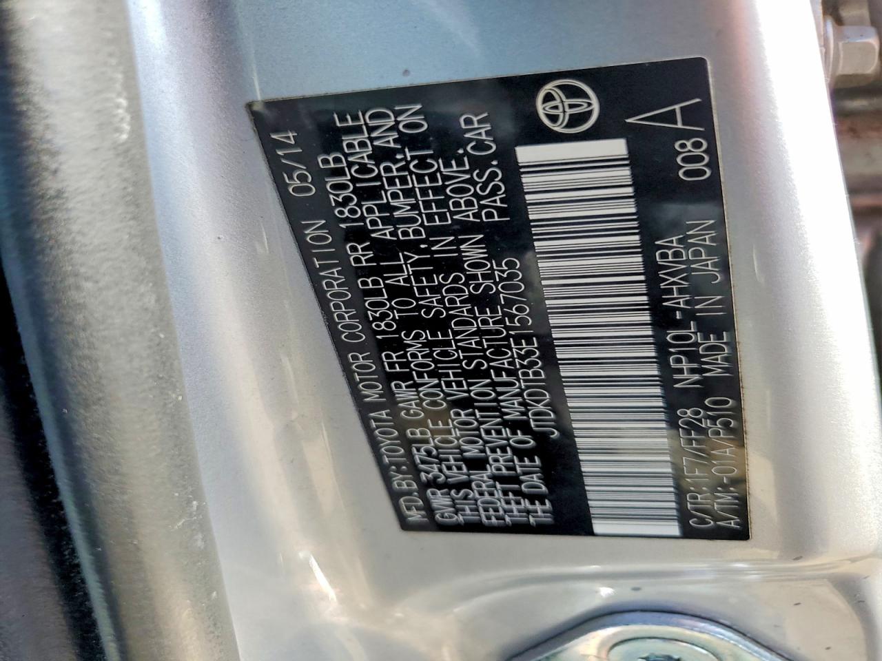 2014 TOYOTA PRIUS C TWO photo 34