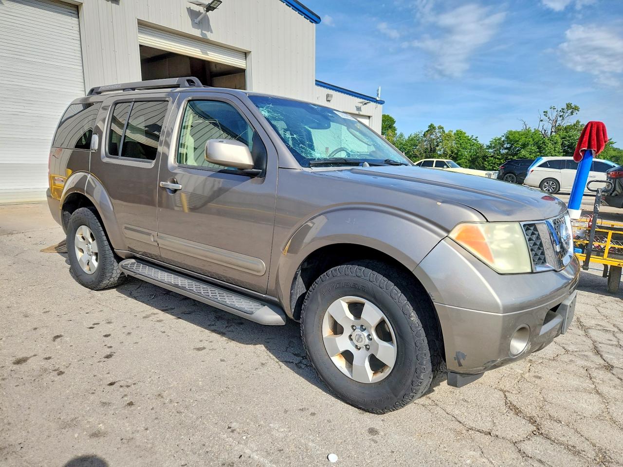 2006 NISSAN PATHFINDER S photo 4