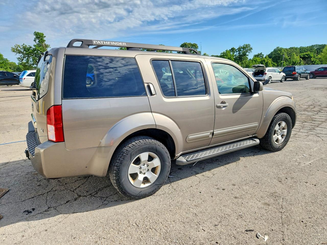 2006 NISSAN PATHFINDER S photo 3