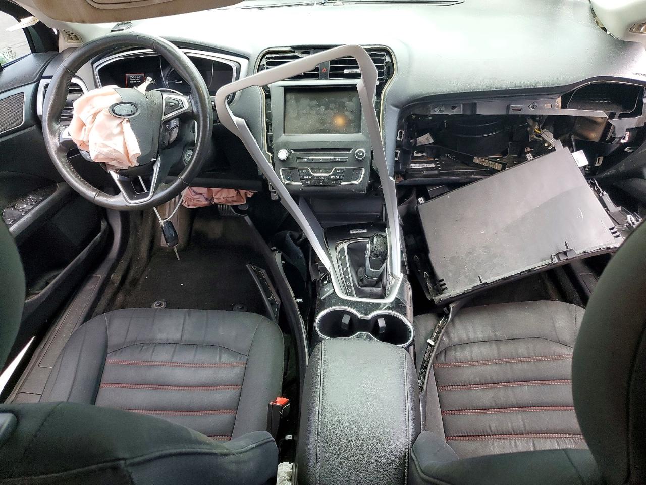 2016 FORD FUSION SE photo 15