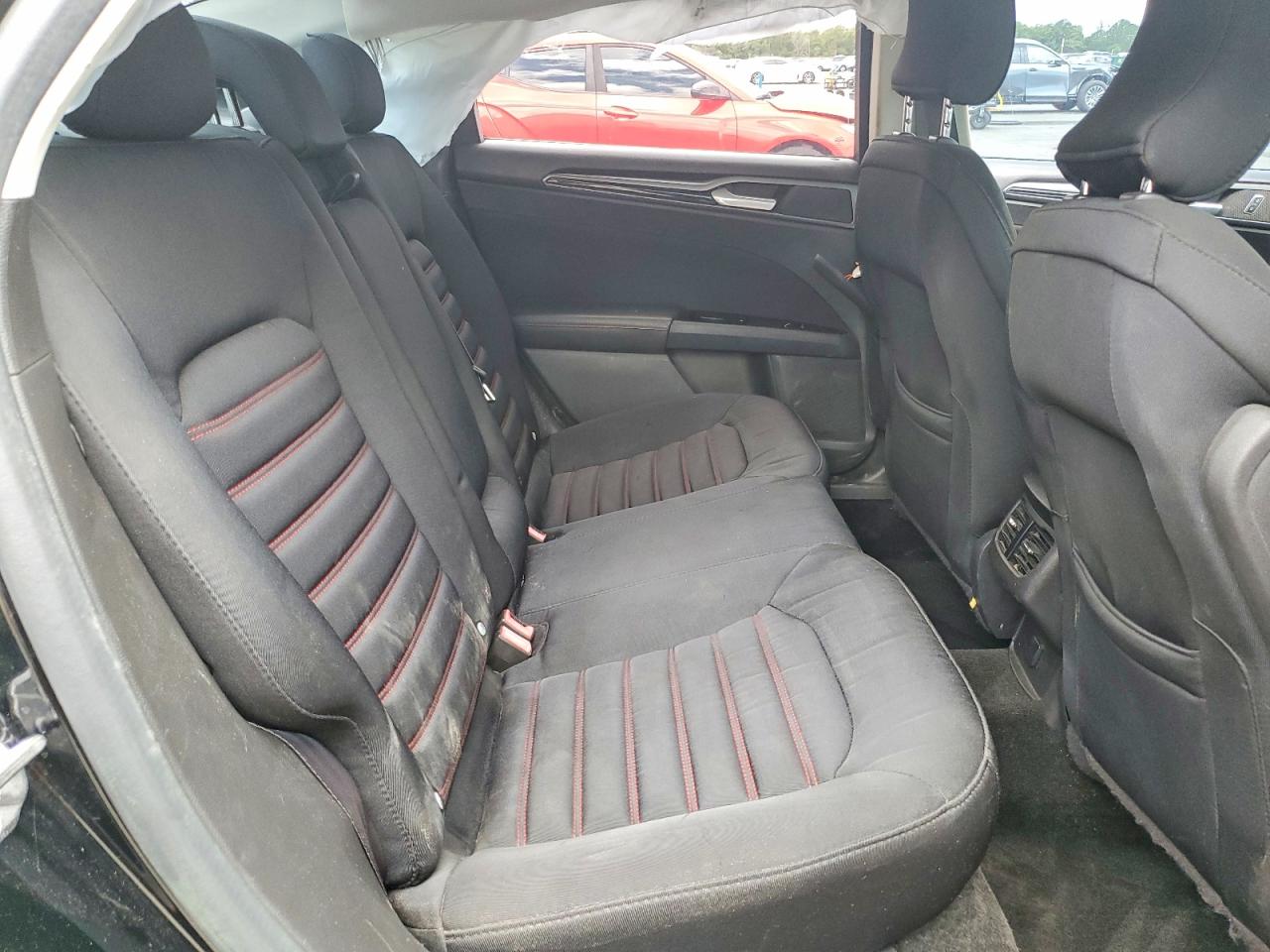 2016 FORD FUSION SE photo 19