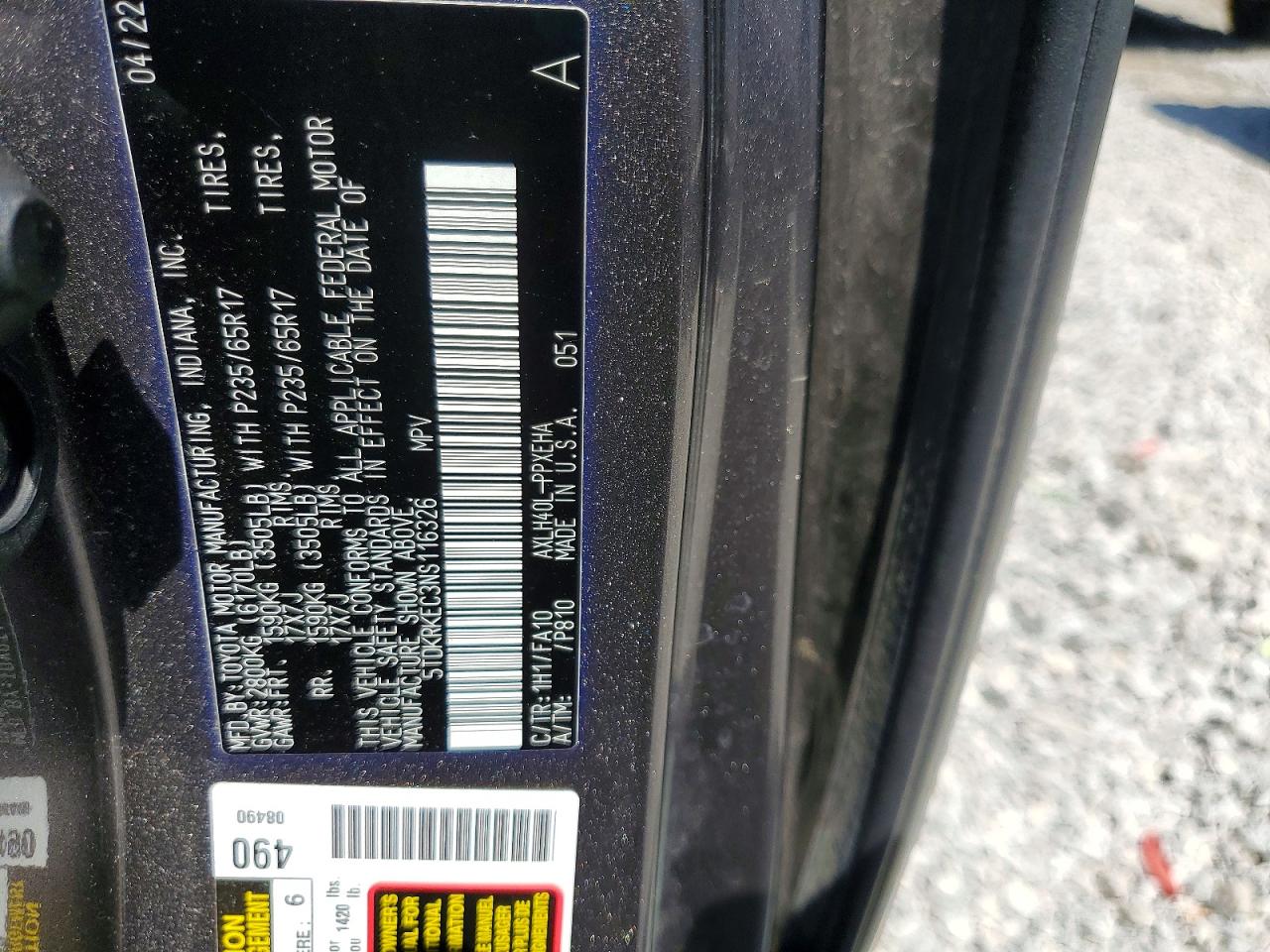 2022 TOYOTA SIENNA LE photo 25