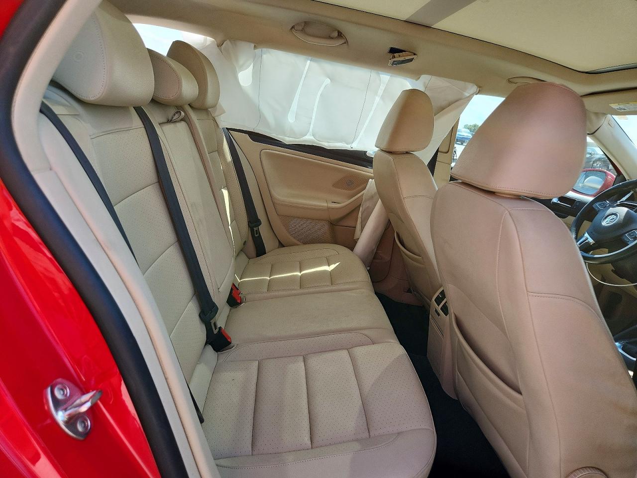 2012 VOLKSWAGEN JETTA TDI photo 28