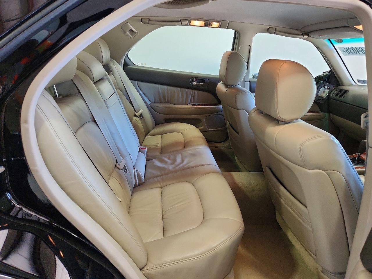 1997 TOYOTA CAMRY photo 10
