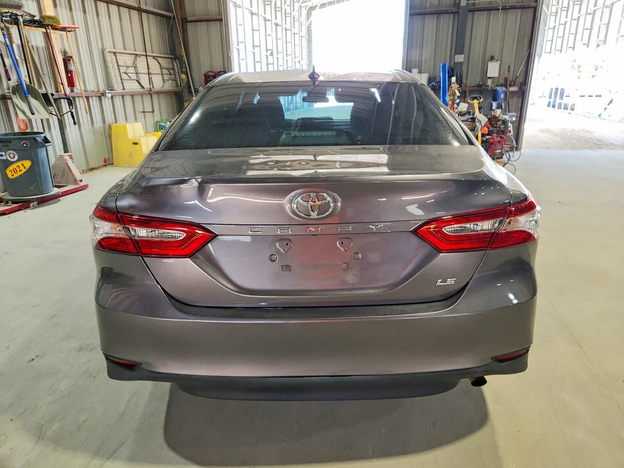 2020 TOYOTA CAMRY LE photo 11