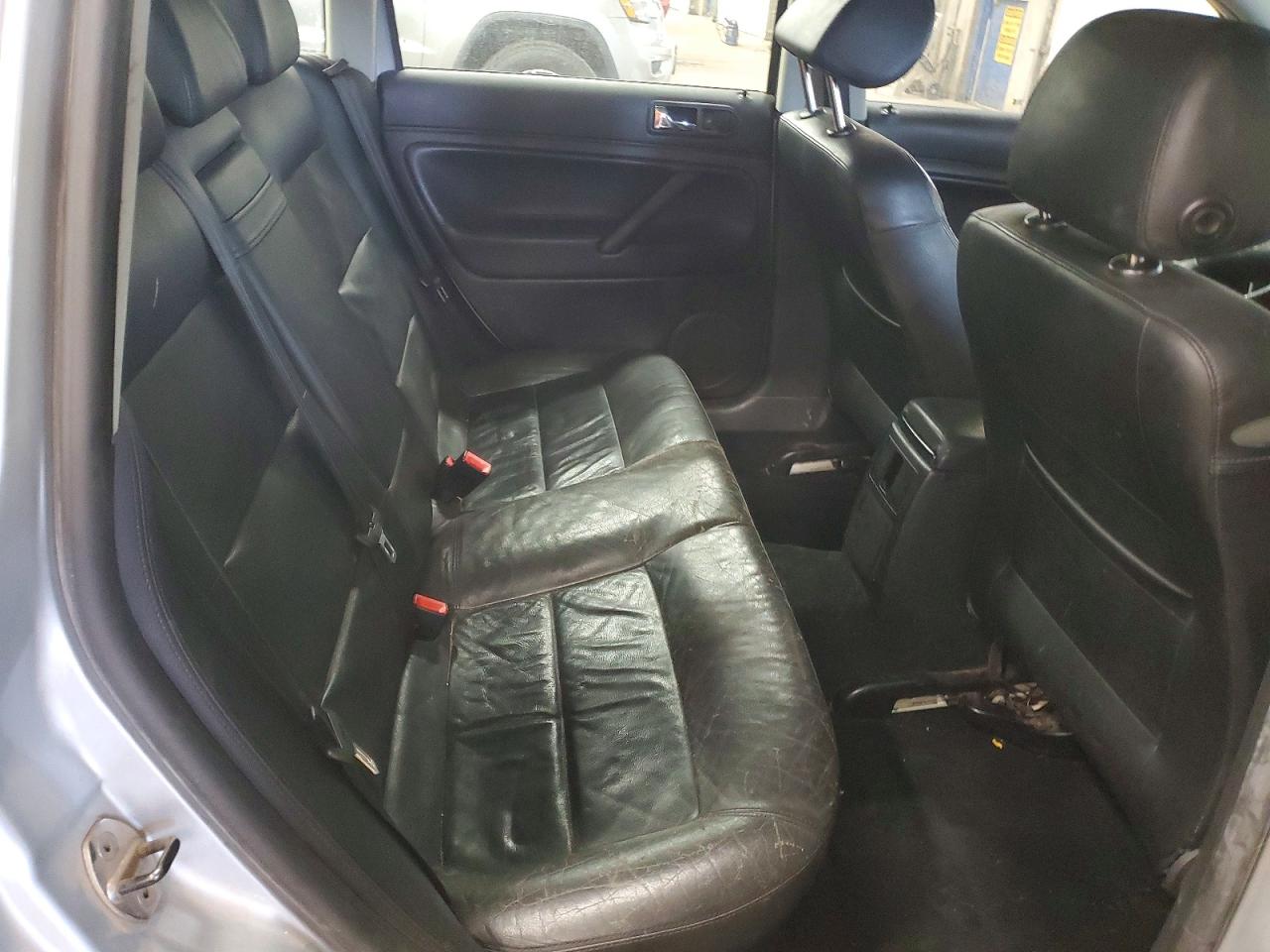 2003 VOLKSWAGEN PASSAT GLS photo 19