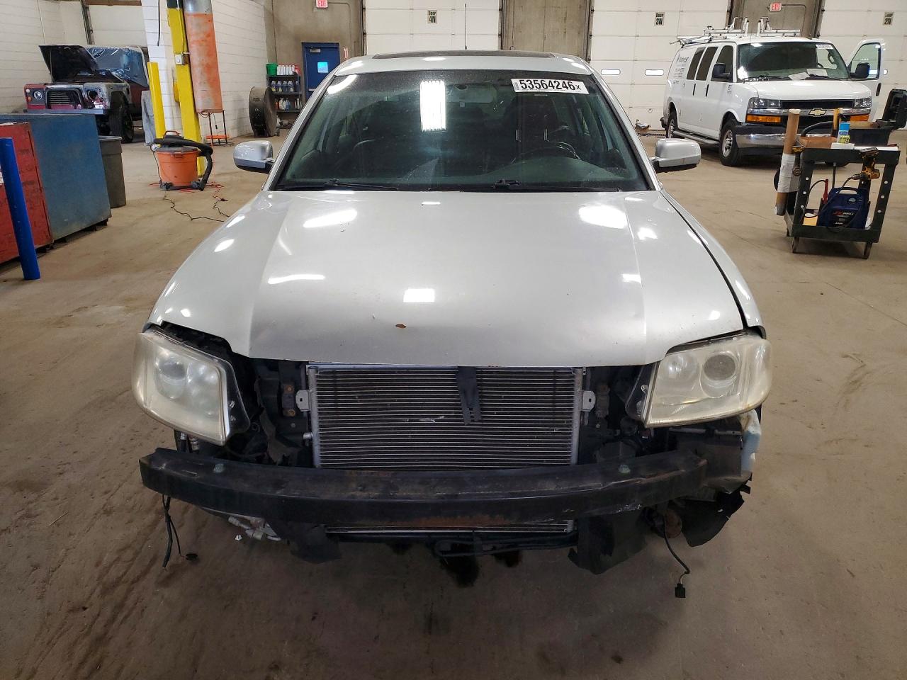 2003 VOLKSWAGEN PASSAT GLS photo 9