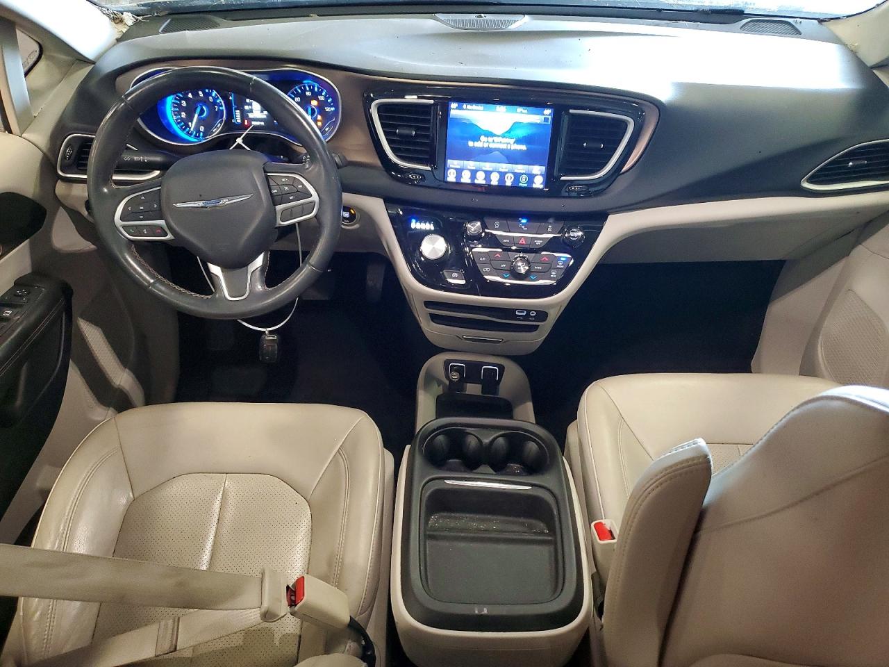 2019 CHRYSLER PACIFICA TOURING L photo 15