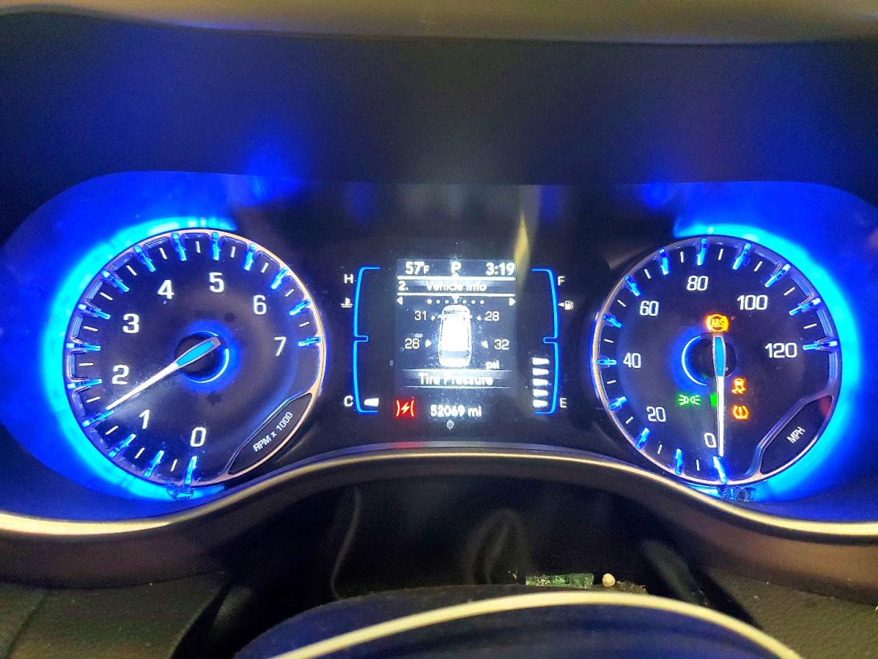 2019 CHRYSLER PACIFICA TOURING L photo 17