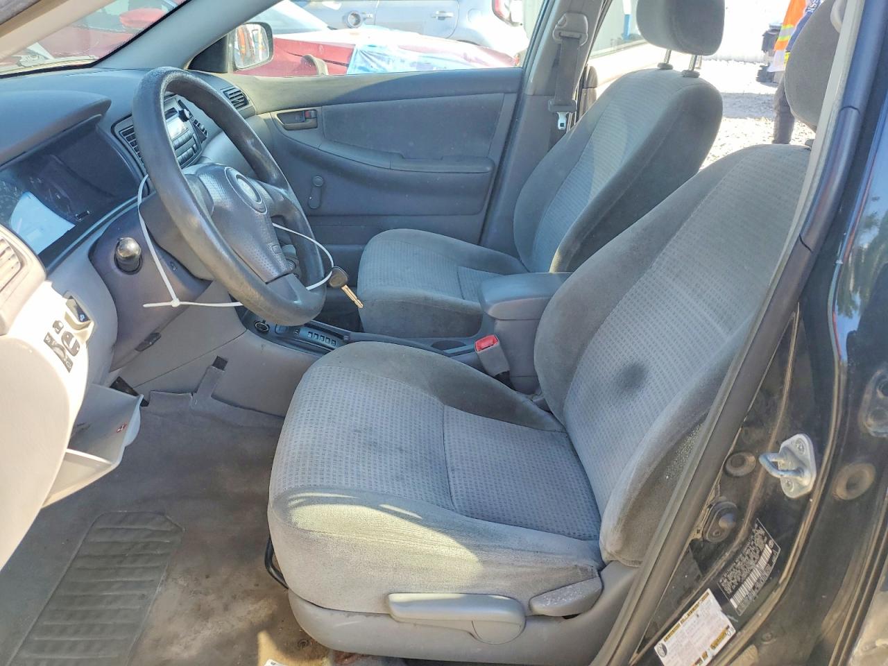 2005 TOYOTA COROLLA CE photo 13