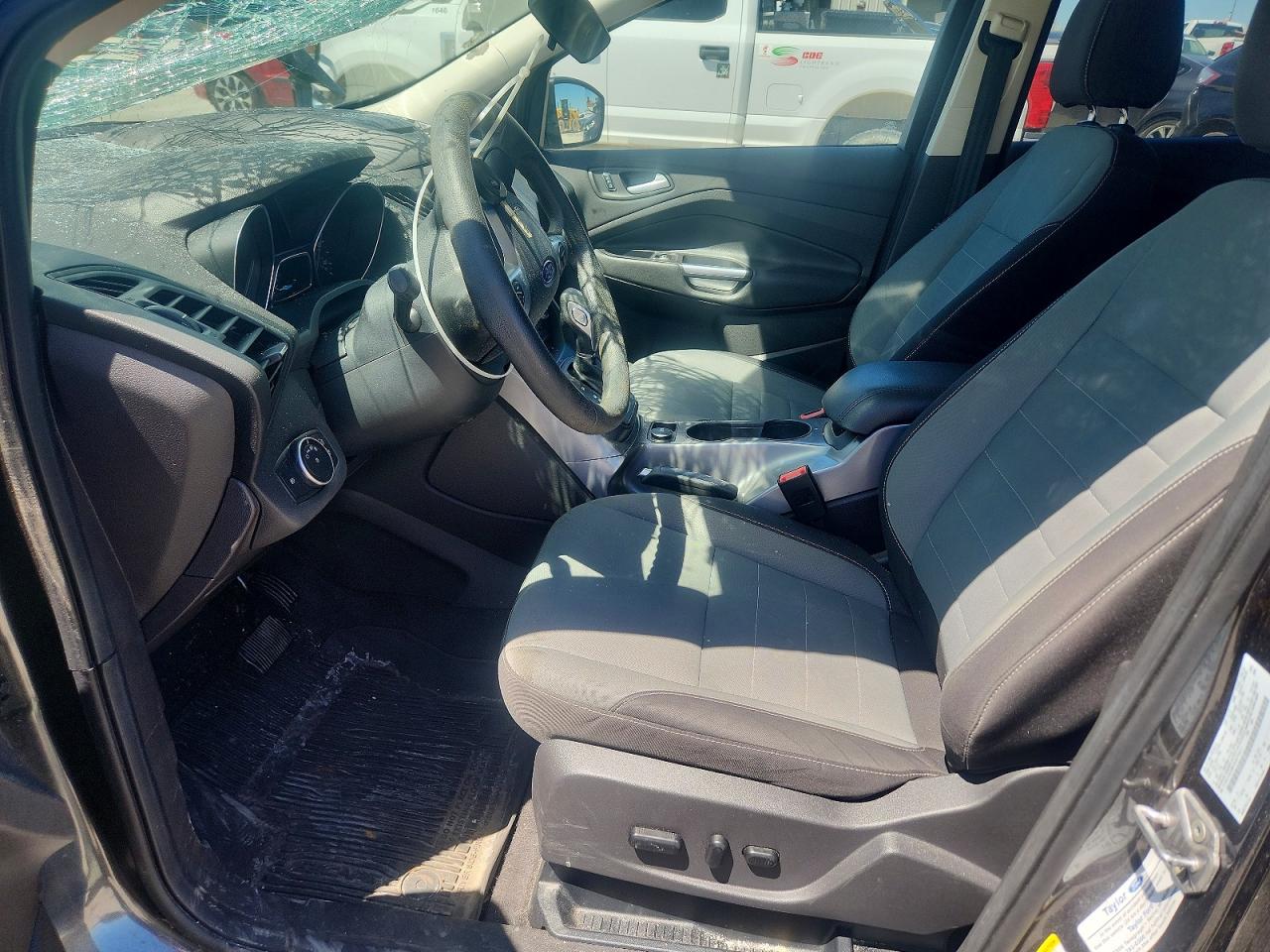 2016 FORD ESCAPE SE photo 13