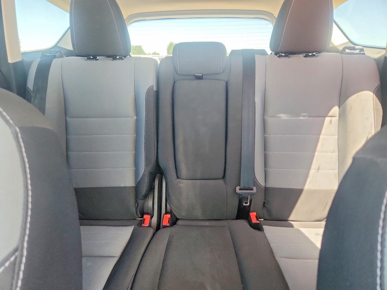 2016 FORD ESCAPE SE photo 19