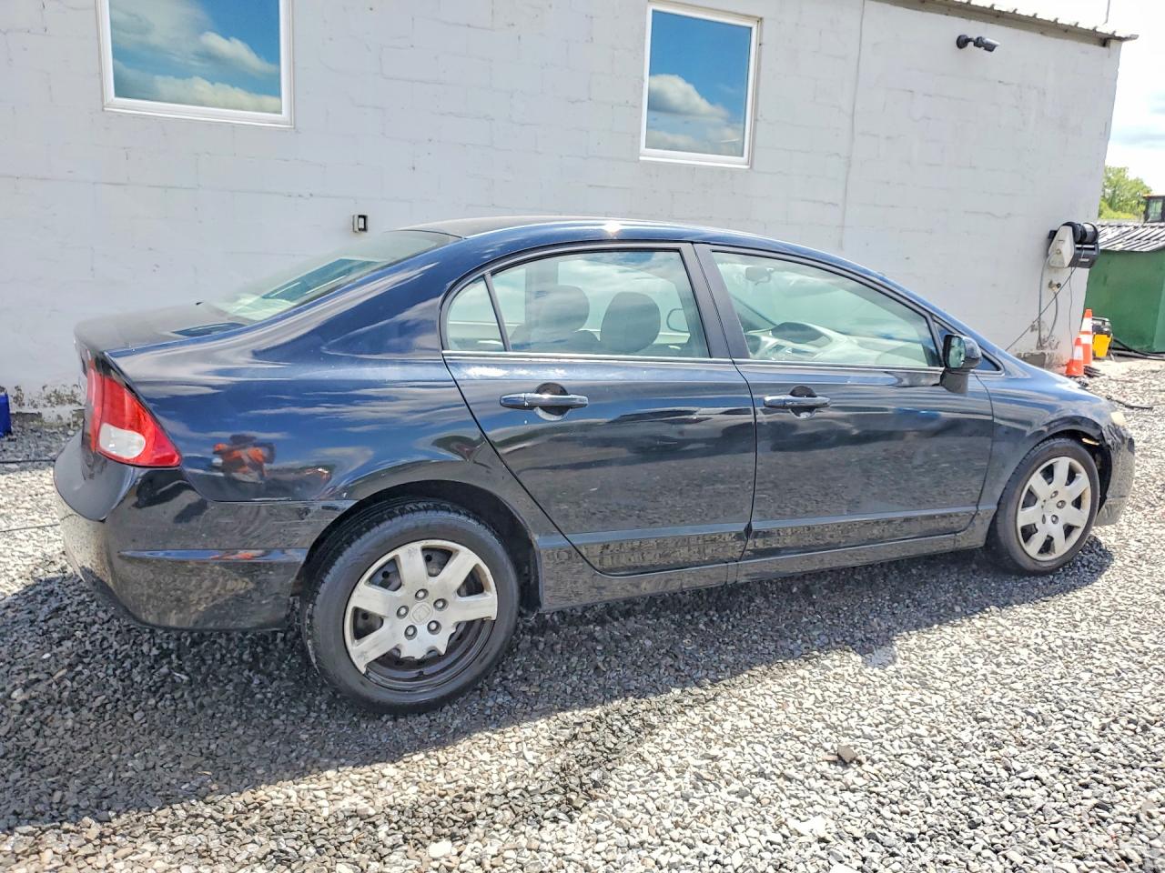 2010 HONDA CIVIC LX photo 3