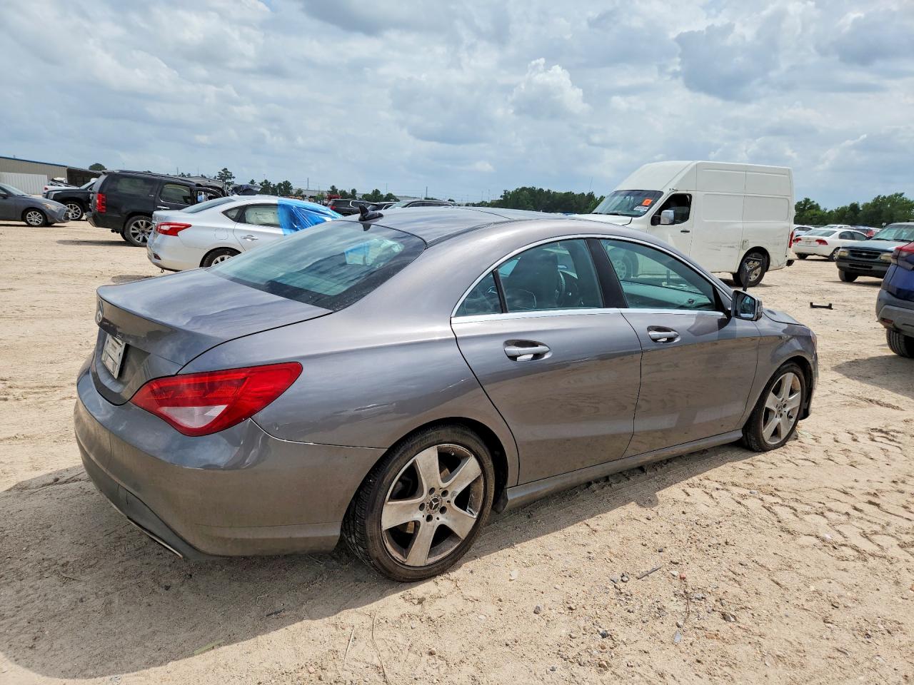 2018 MERCEDES-BENZ CLA 250 photo 5