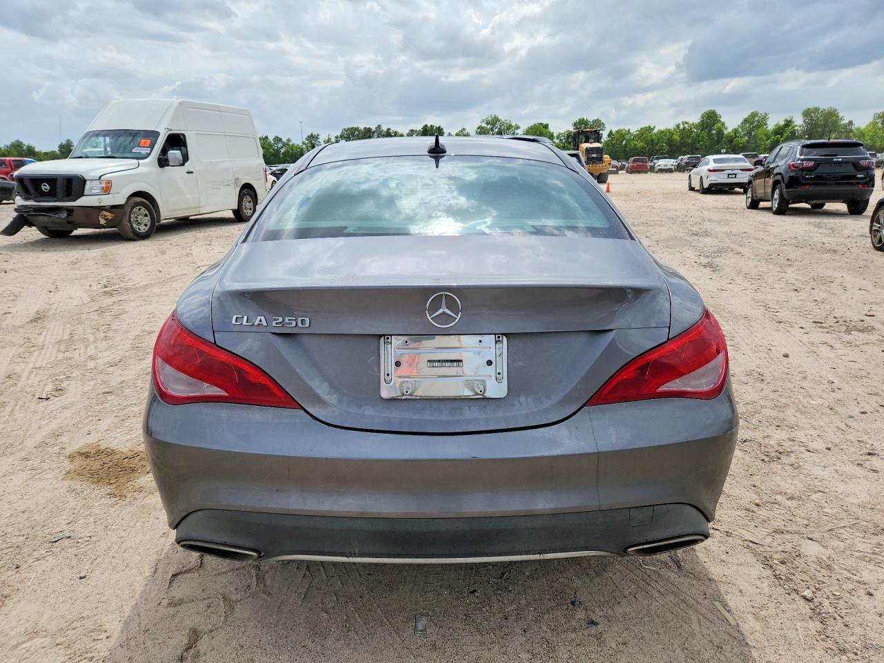 2018 MERCEDES-BENZ CLA 250 photo 11