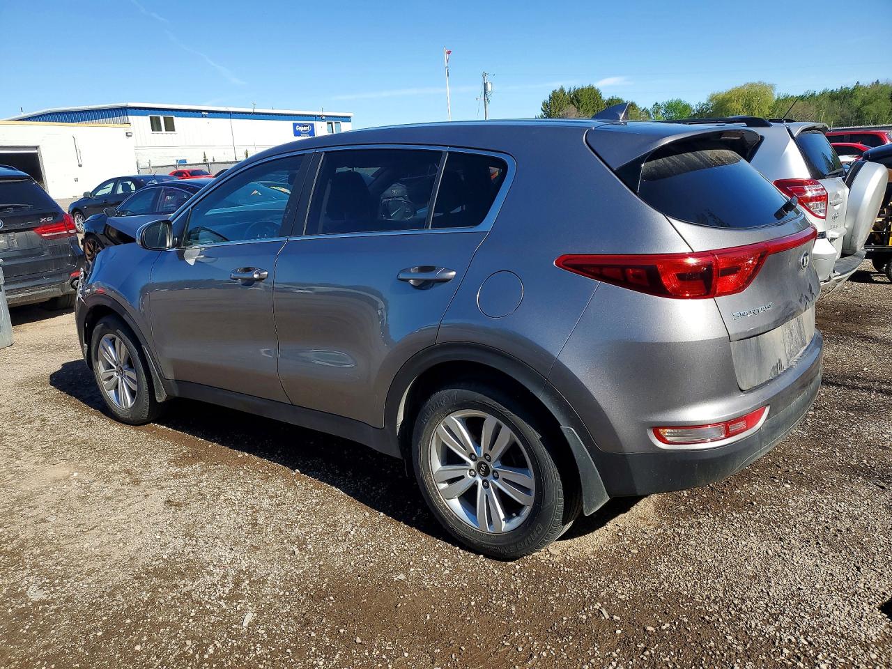 2017 KIA SPORTAGE LX photo 3