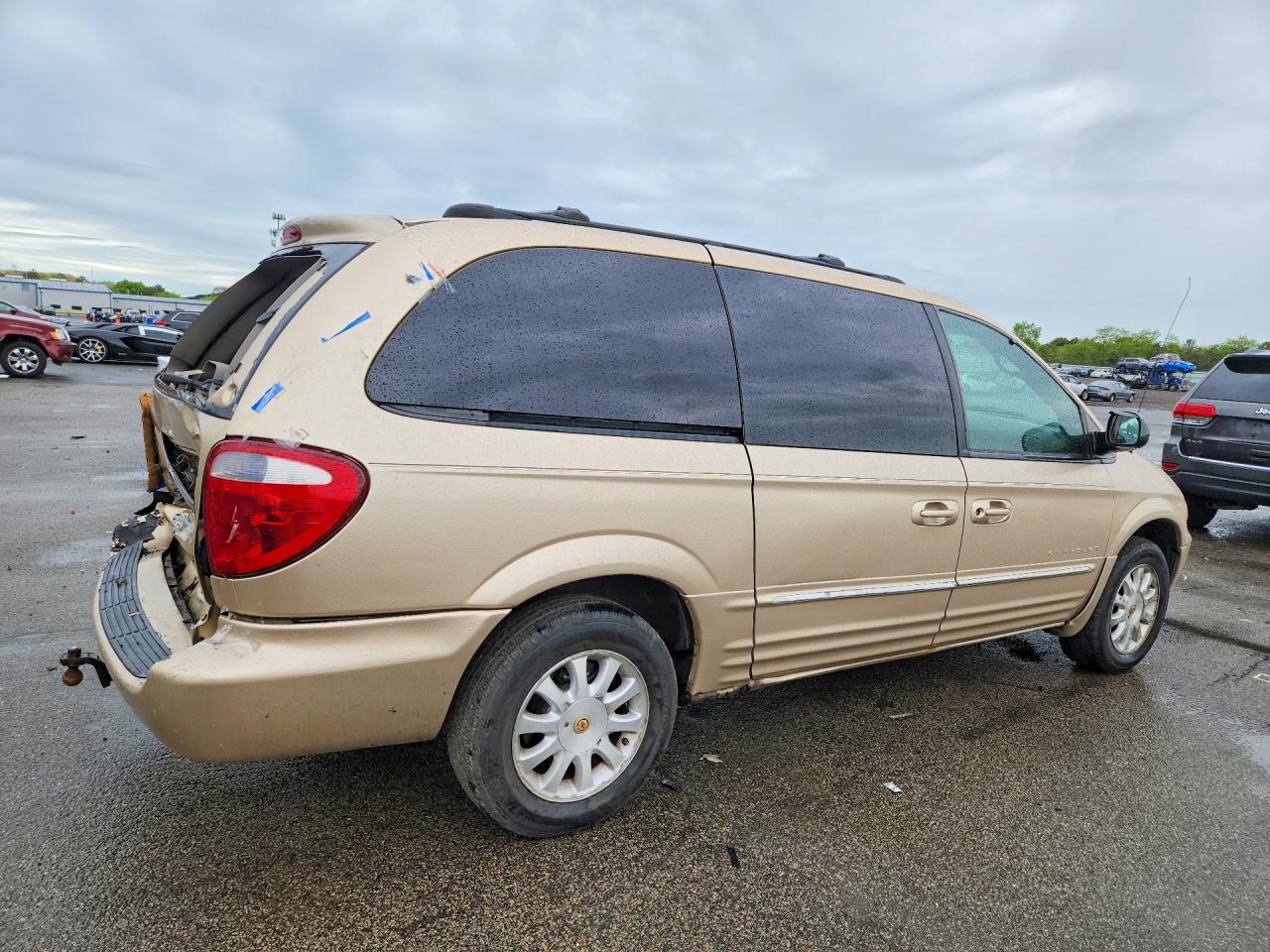 2001 CHRYSLER TOWN & COUNTRY LXI photo 3