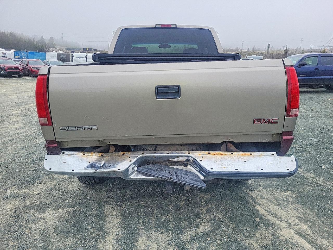 1998 GMC SIERRA K1500 photo 11