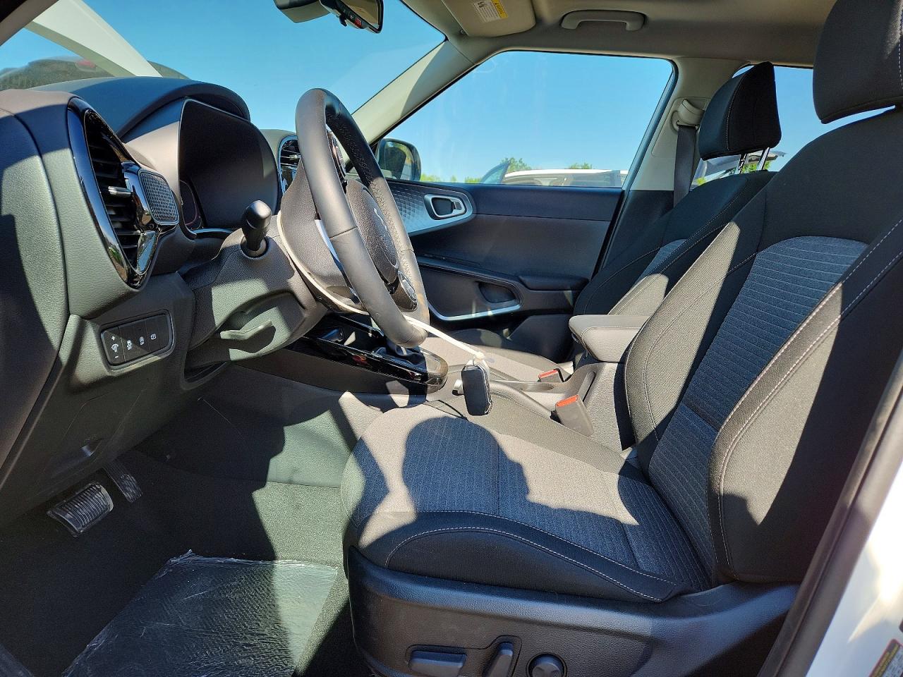 2025 KIA SOUL EX photo 13