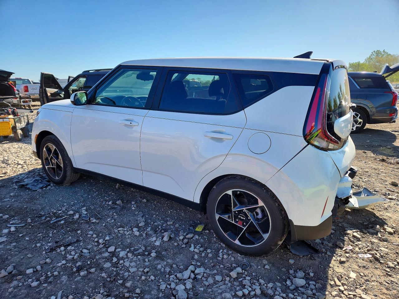 2025 KIA SOUL EX photo 3