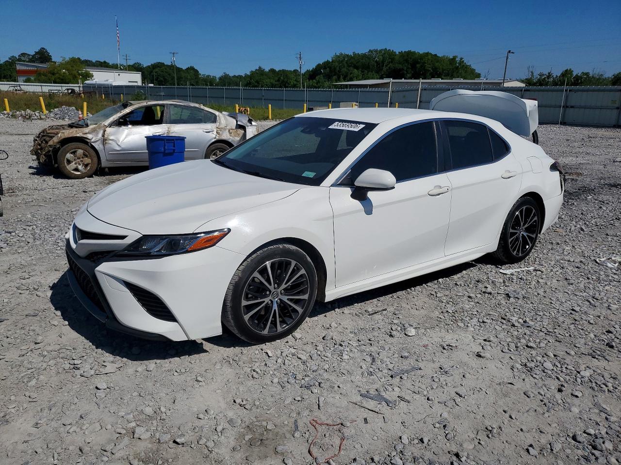 2018 TOYOTA CAMRY