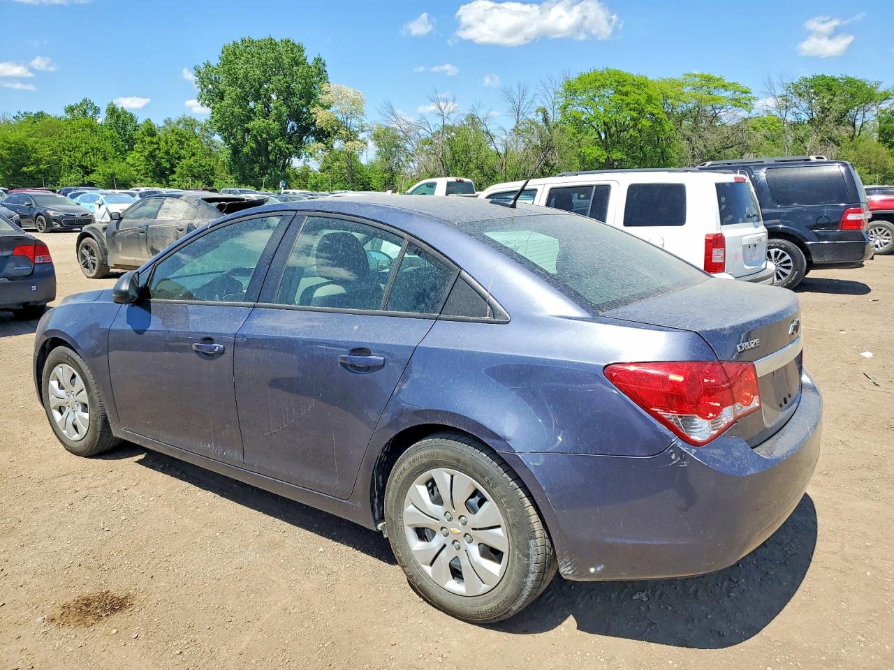 2013 CHEVROLET CRUZE LS photo 3