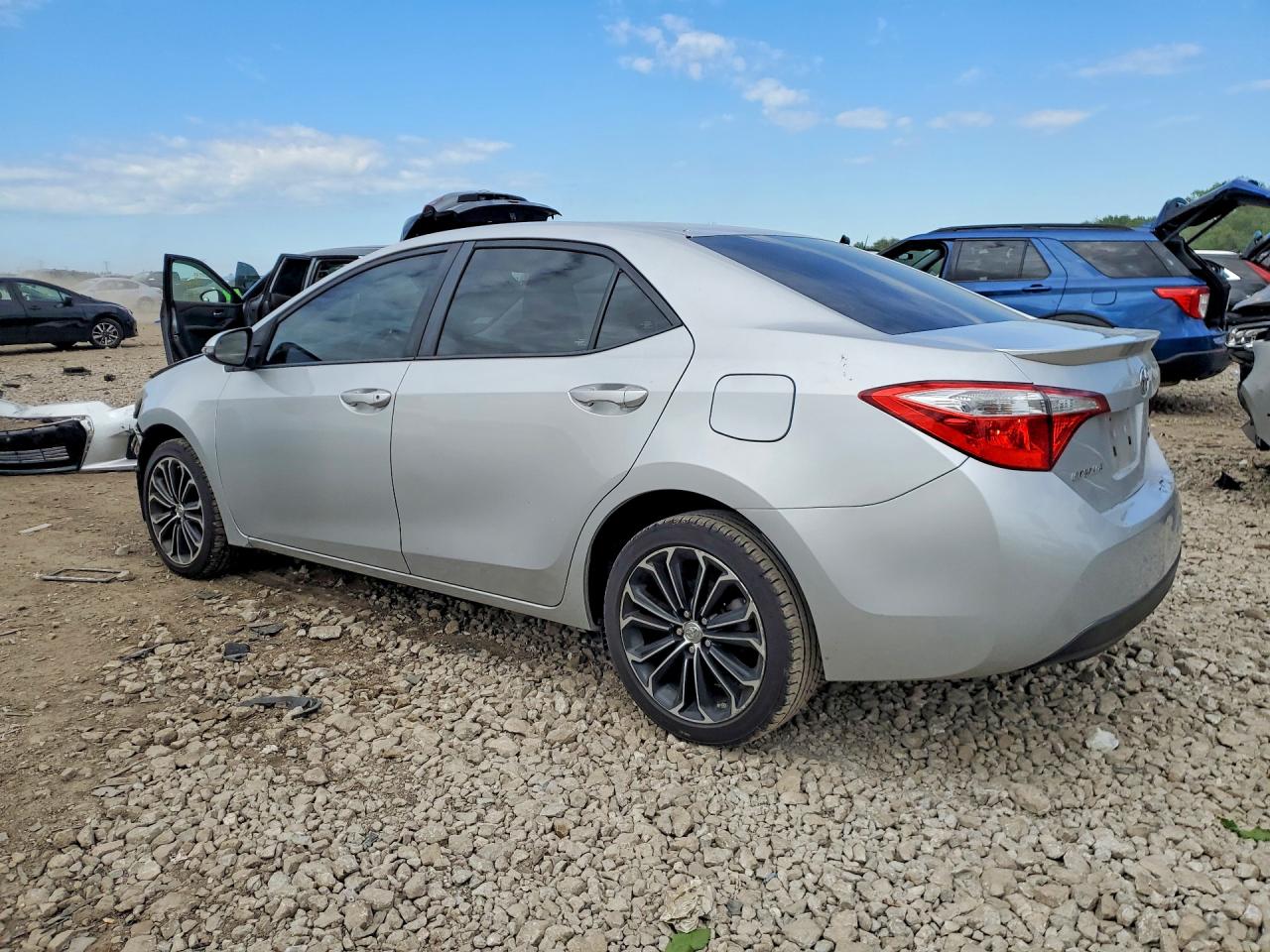 2014 TOYOTA COROLLA S PLUS photo 4