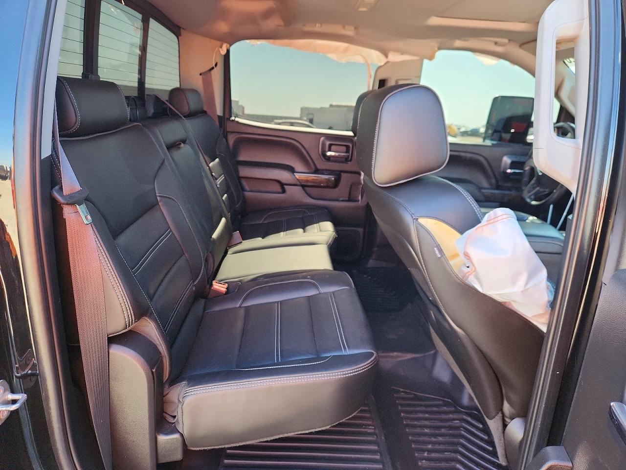2015 GMC SIERRA K2500 DENALI photo 28