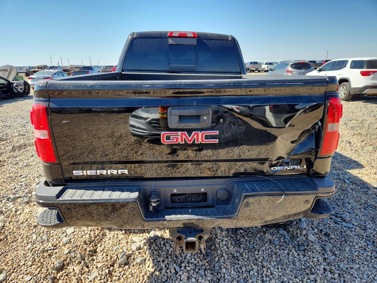 2015 GMC SIERRA K2500 DENALI photo 16