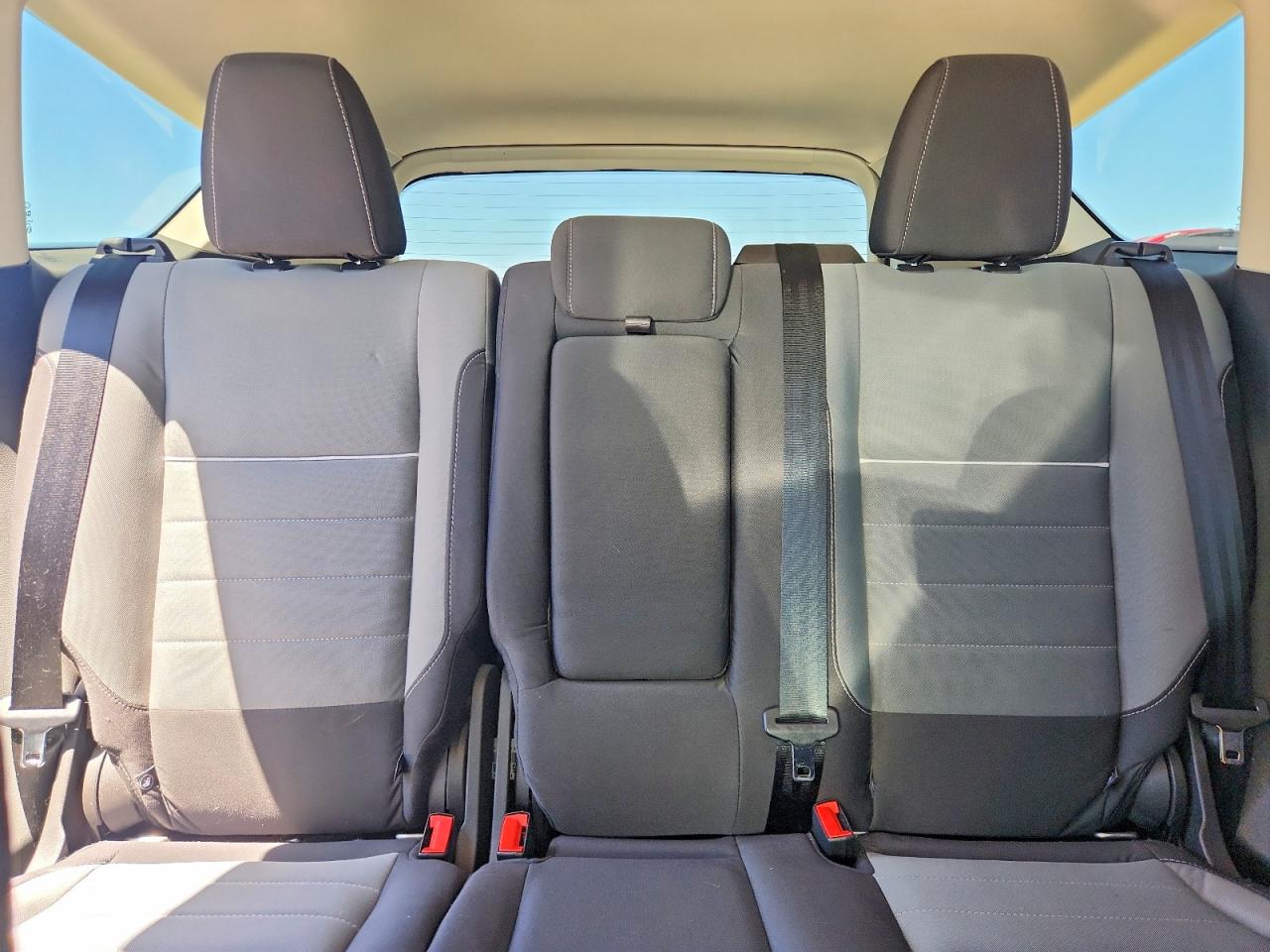 2015 FORD ESCAPE photo 28