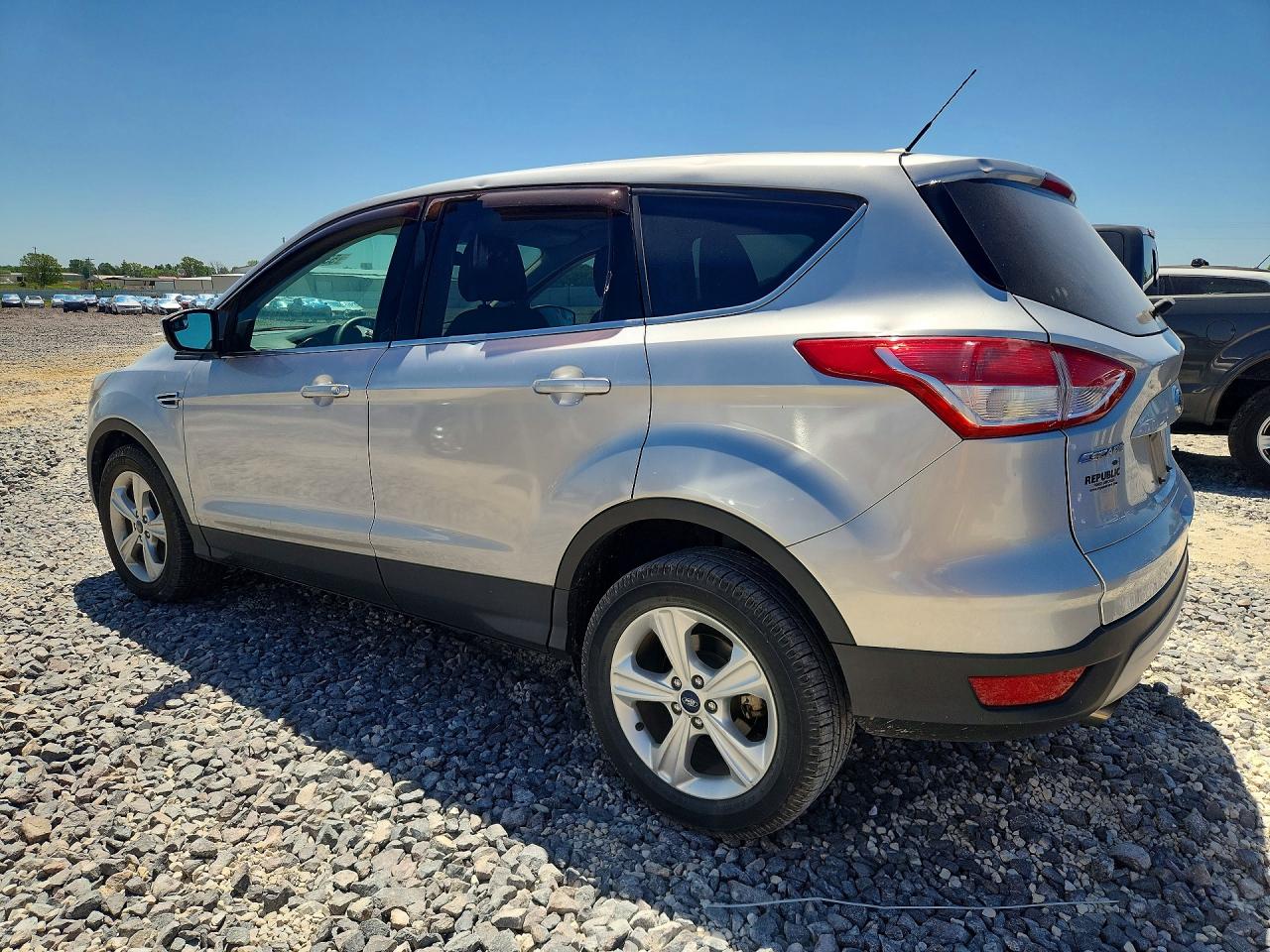 2015 FORD ESCAPE photo 4