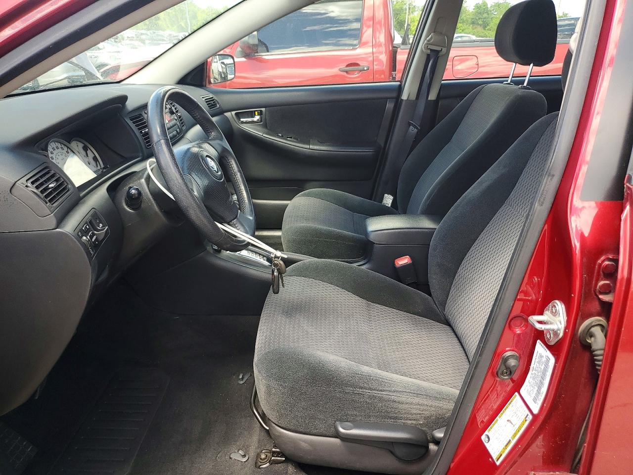 2005 TOYOTA COROLLA S photo 19