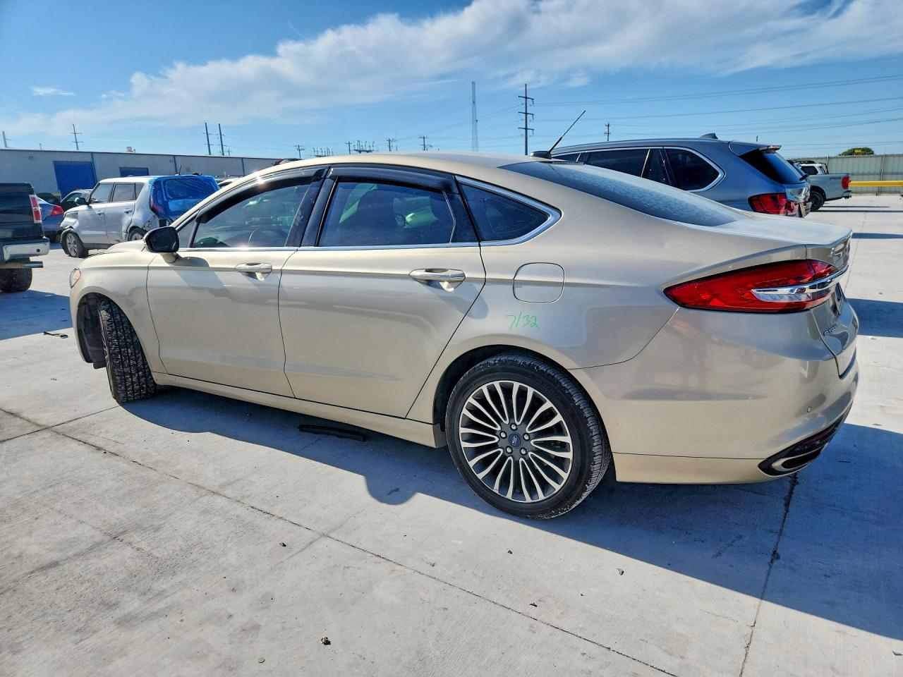 2017 FORD FUSION SE photo 4