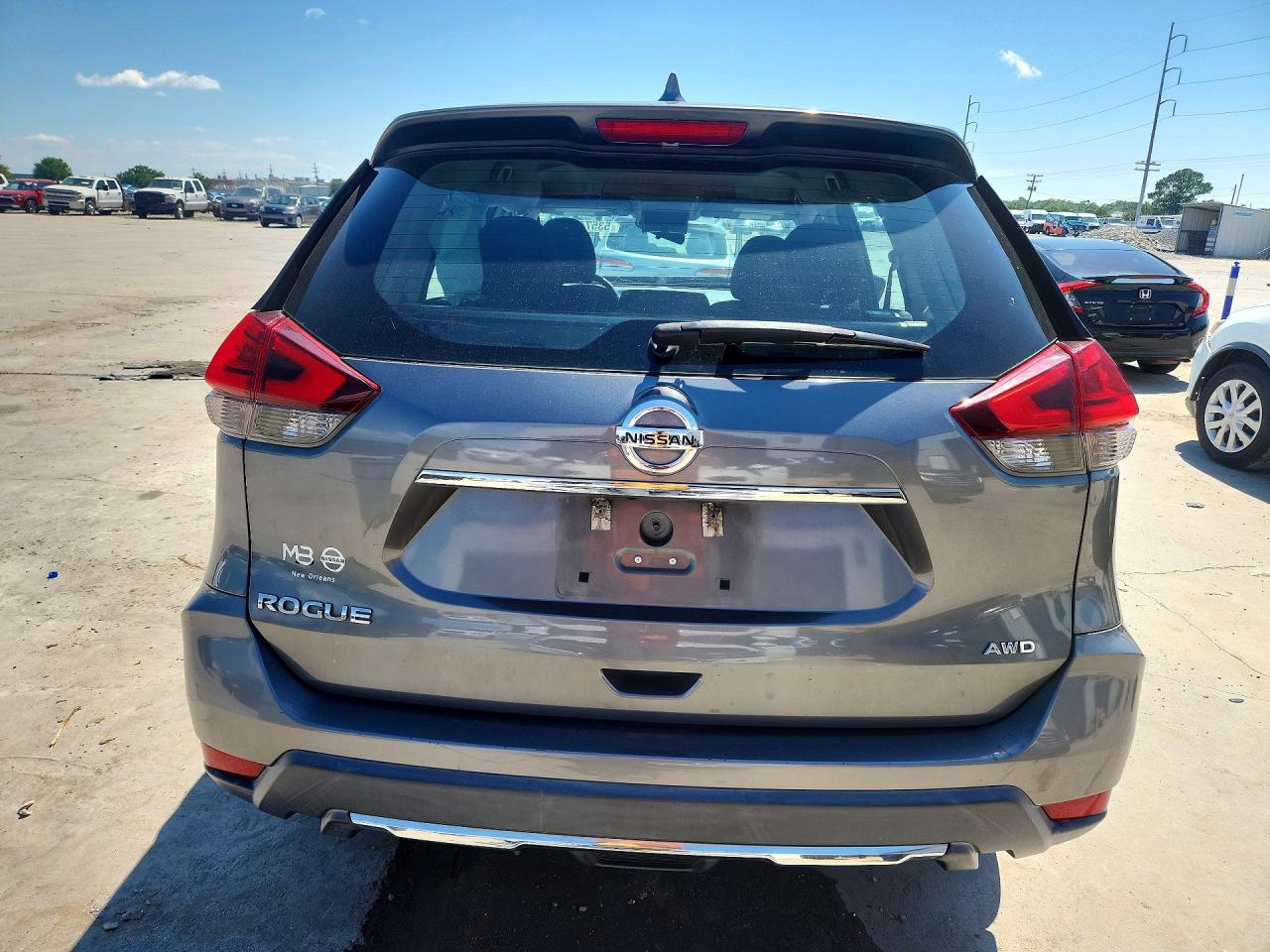 2017 NISSAN ROGUE S photo 6