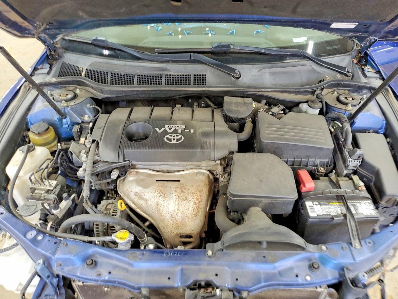 2010 TOYOTA CAMRY LE photo 31