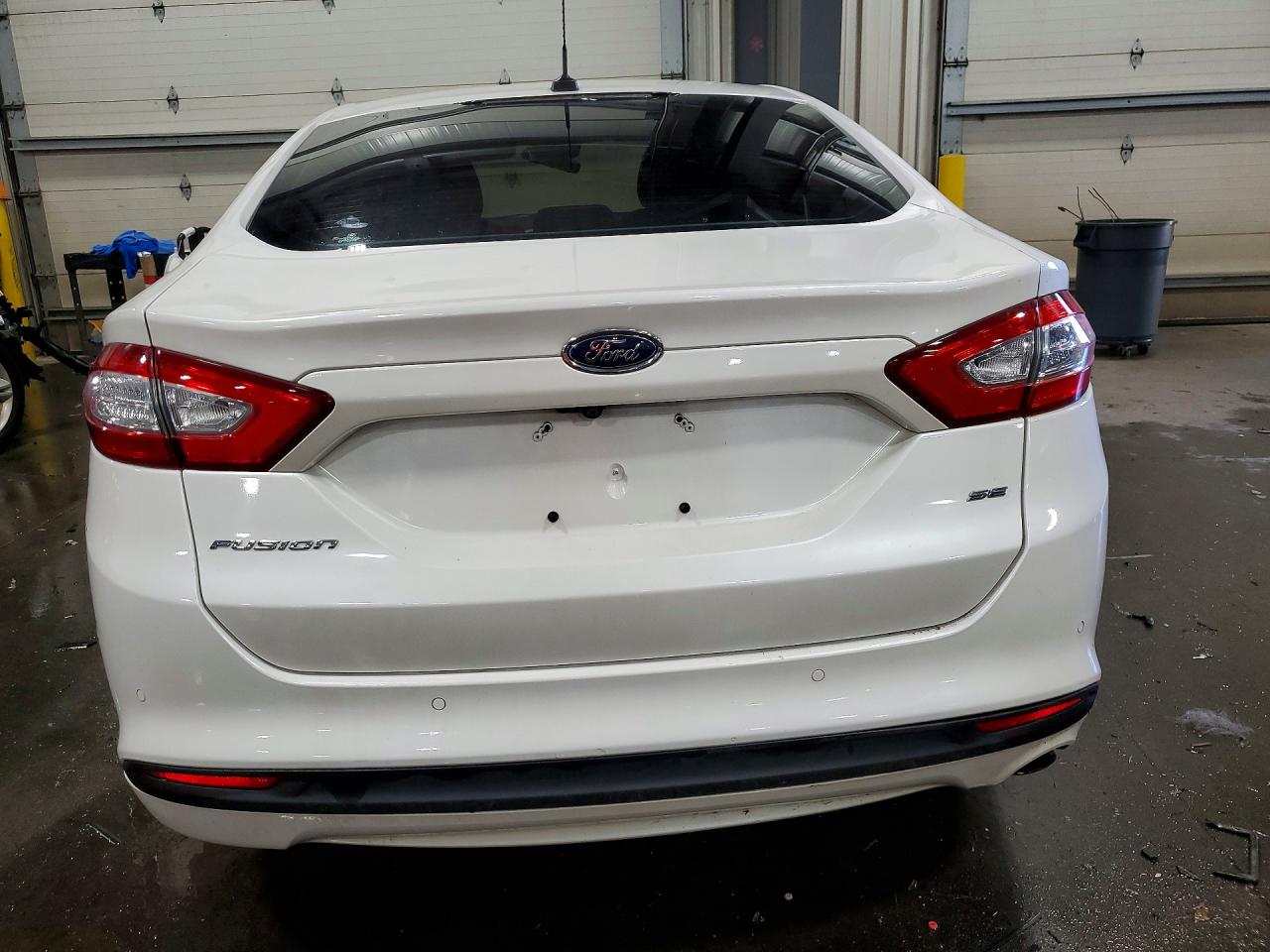 2016 FORD FUSION SE photo 16