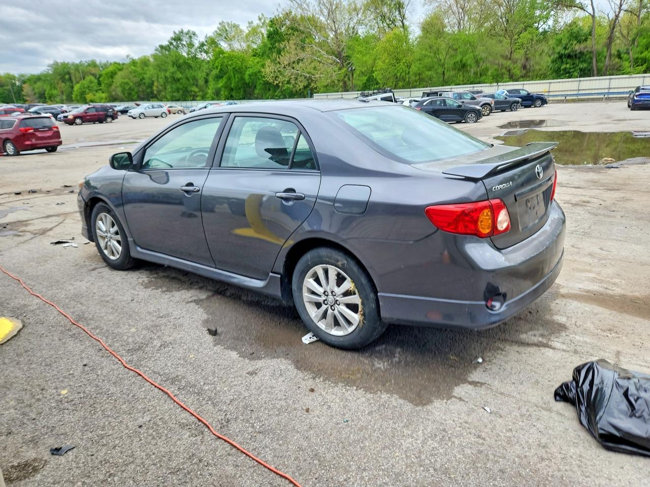 2010 TOYOTA COROLLA S photo 3