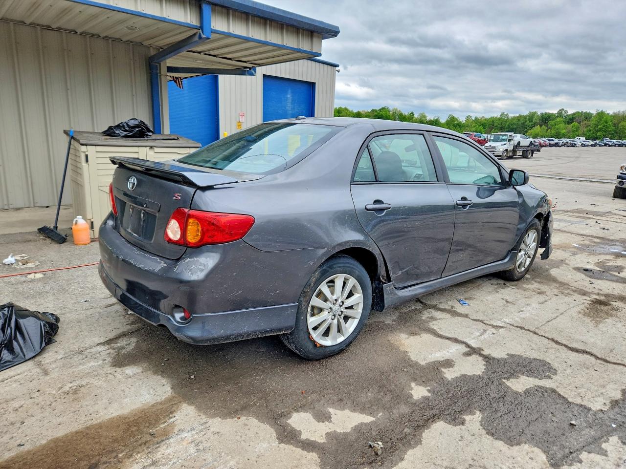 2010 TOYOTA COROLLA S photo 5