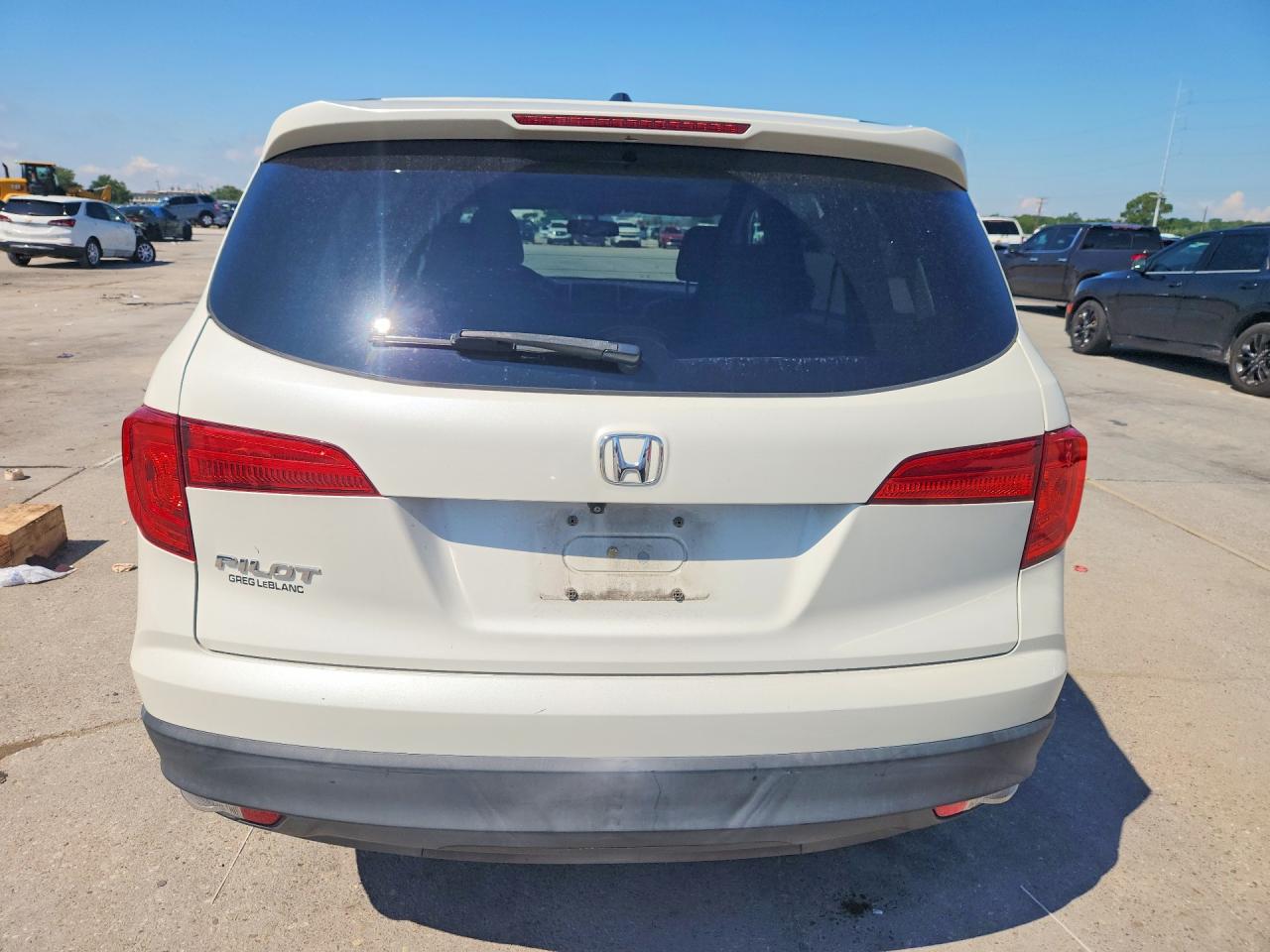 2016 HONDA PILOT EXL photo 11