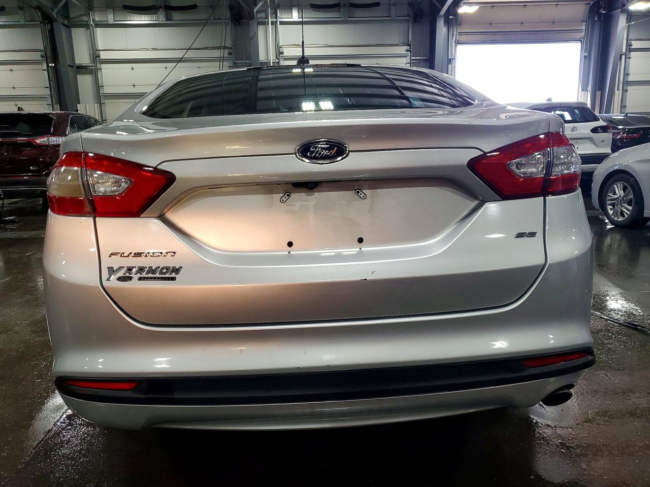 2016 FORD FUSION SE photo 16