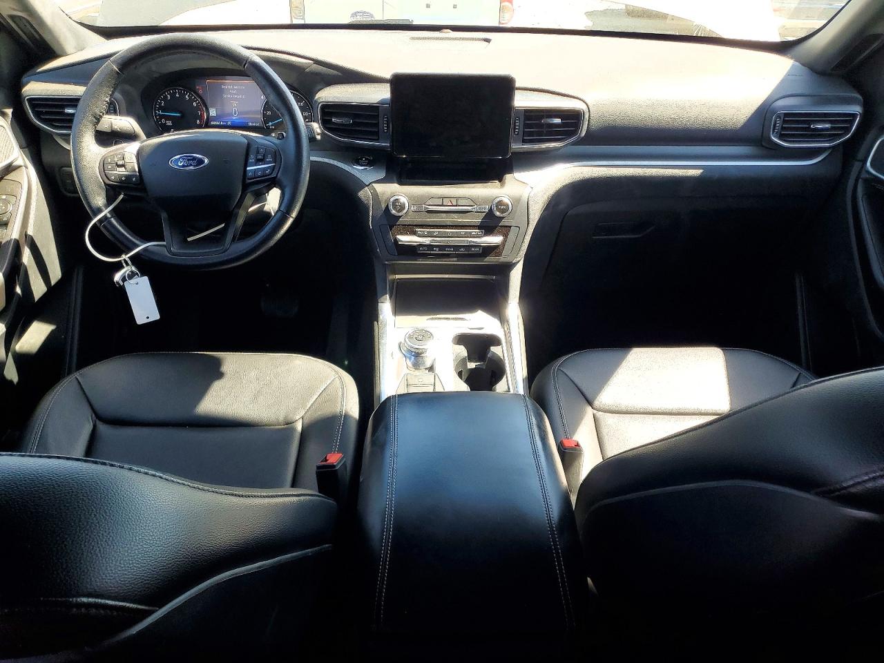 2020 FORD EXPLORER XLT photo 22