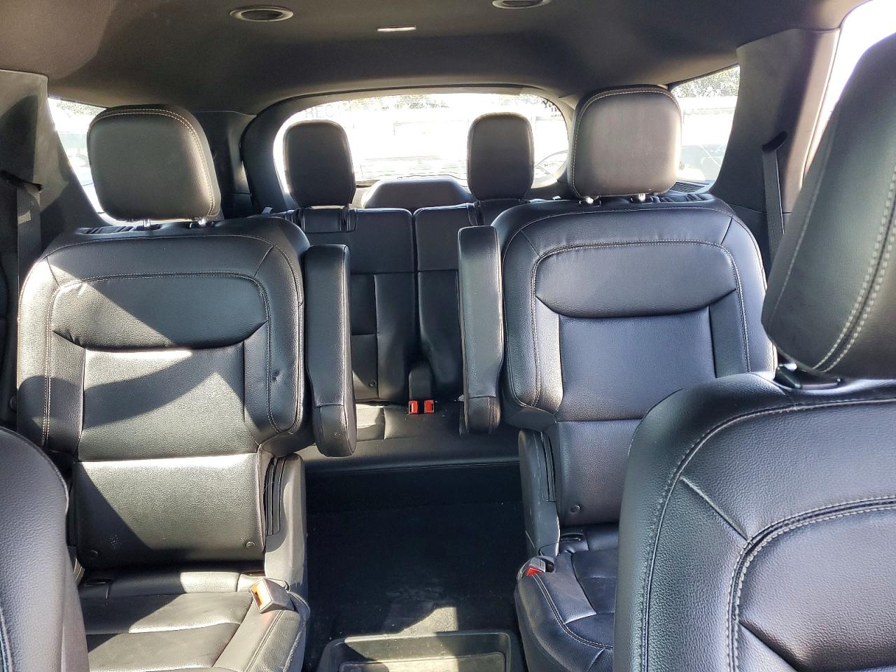 2020 FORD EXPLORER XLT photo 28