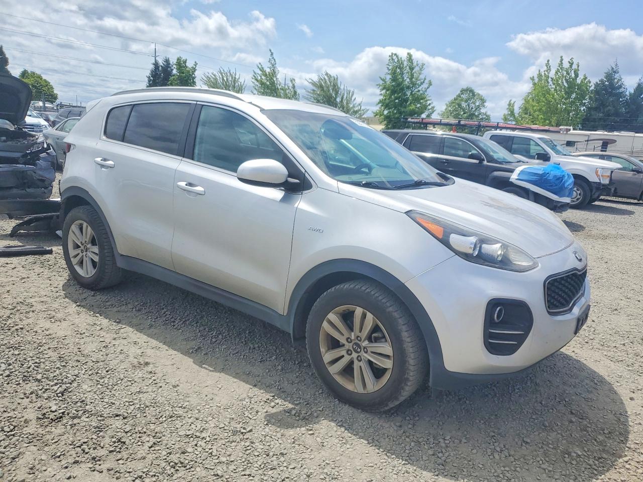2018 KIA SPORTAGE LX photo 4