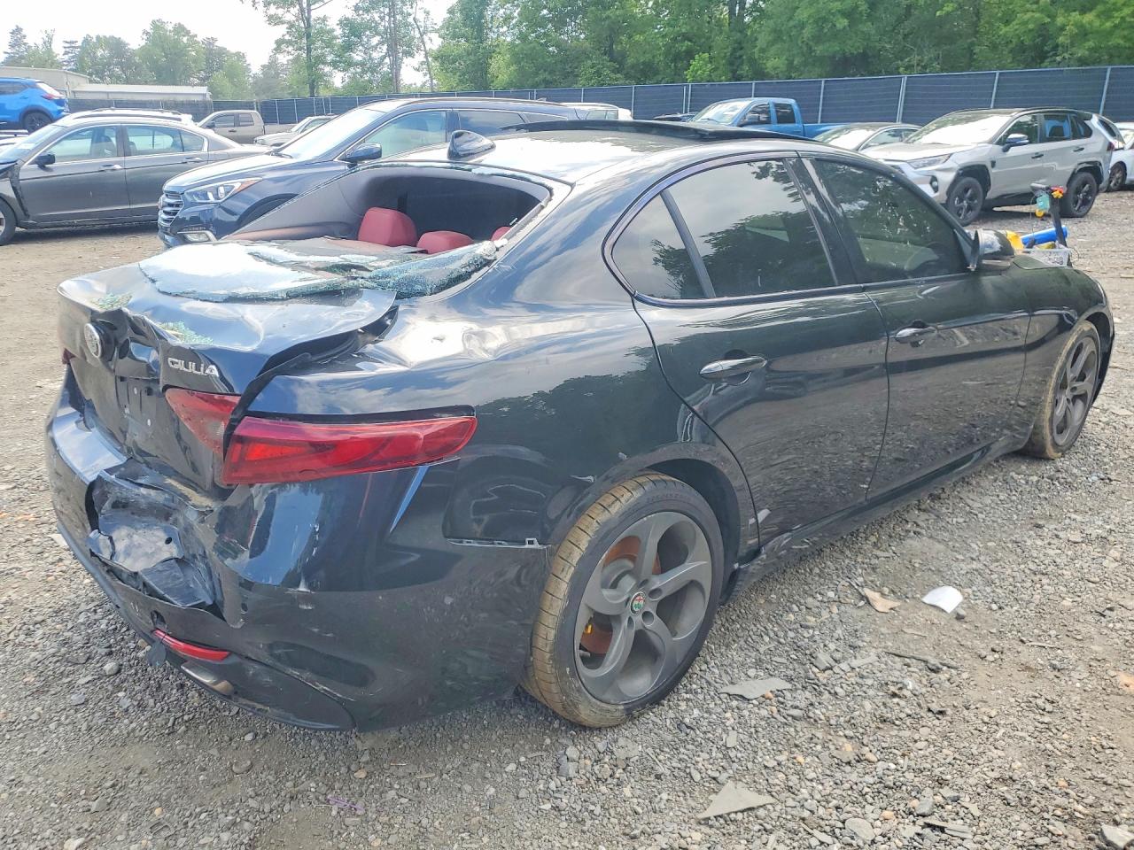 2018 ALFA ROMEO GIULIA Q4 photo 5