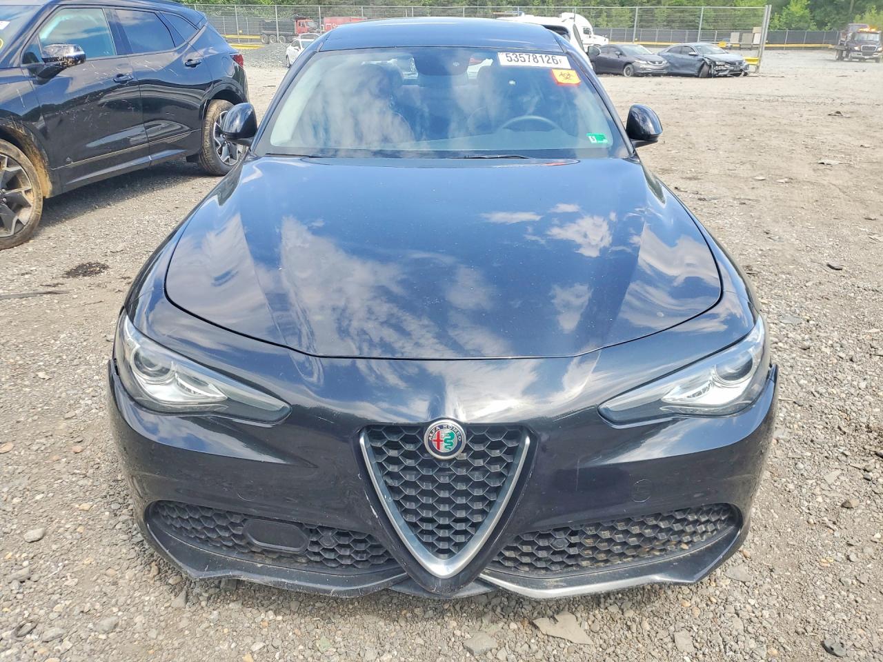 2018 ALFA ROMEO GIULIA Q4 photo 9