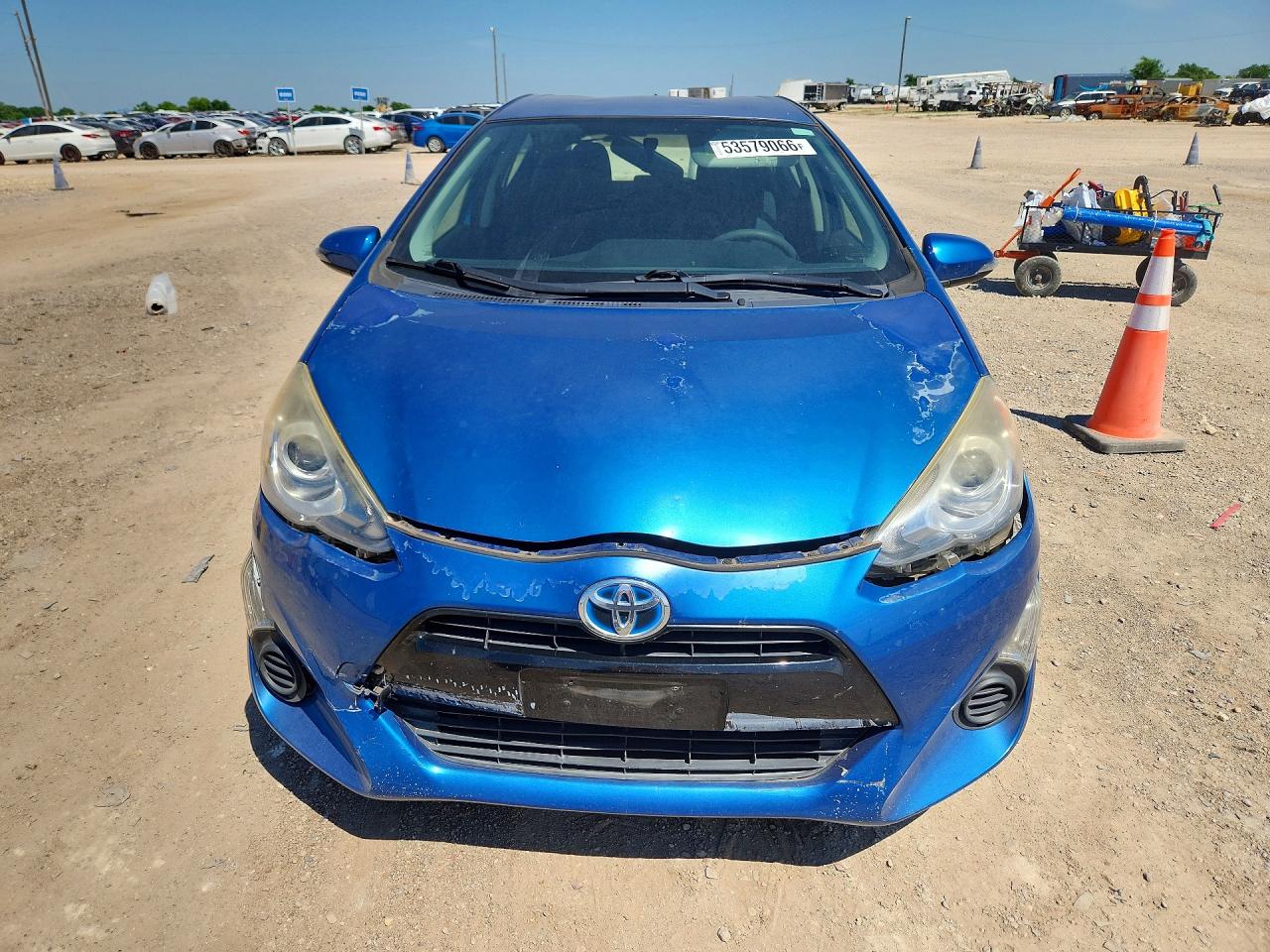 2015 TOYOTA PRIUS C TWO photo 9